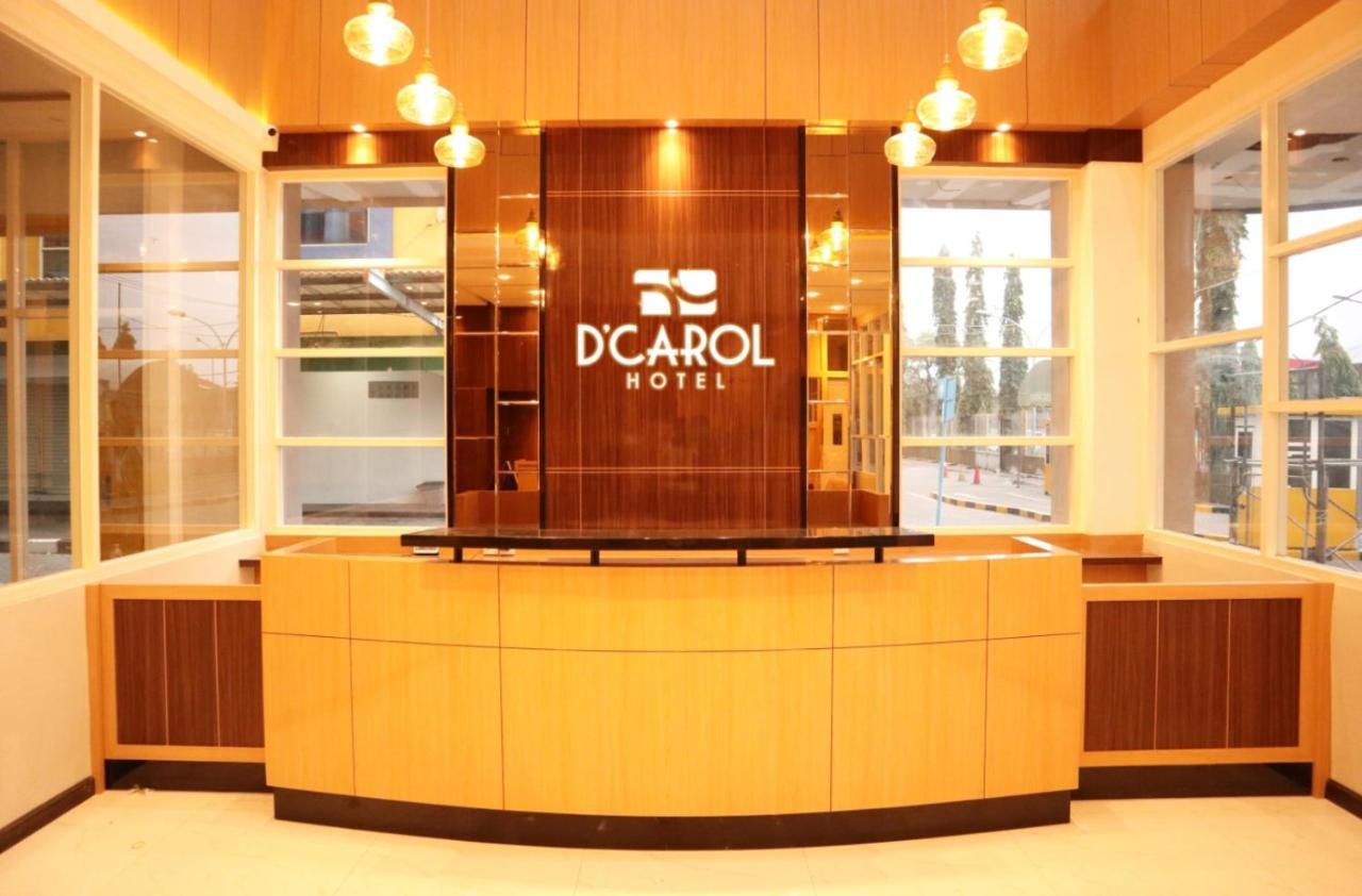 D'Carol Hotel Surabaya Esterno foto