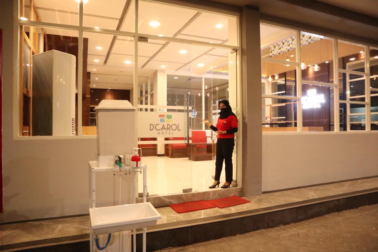 D'Carol Hotel Surabaya Esterno foto